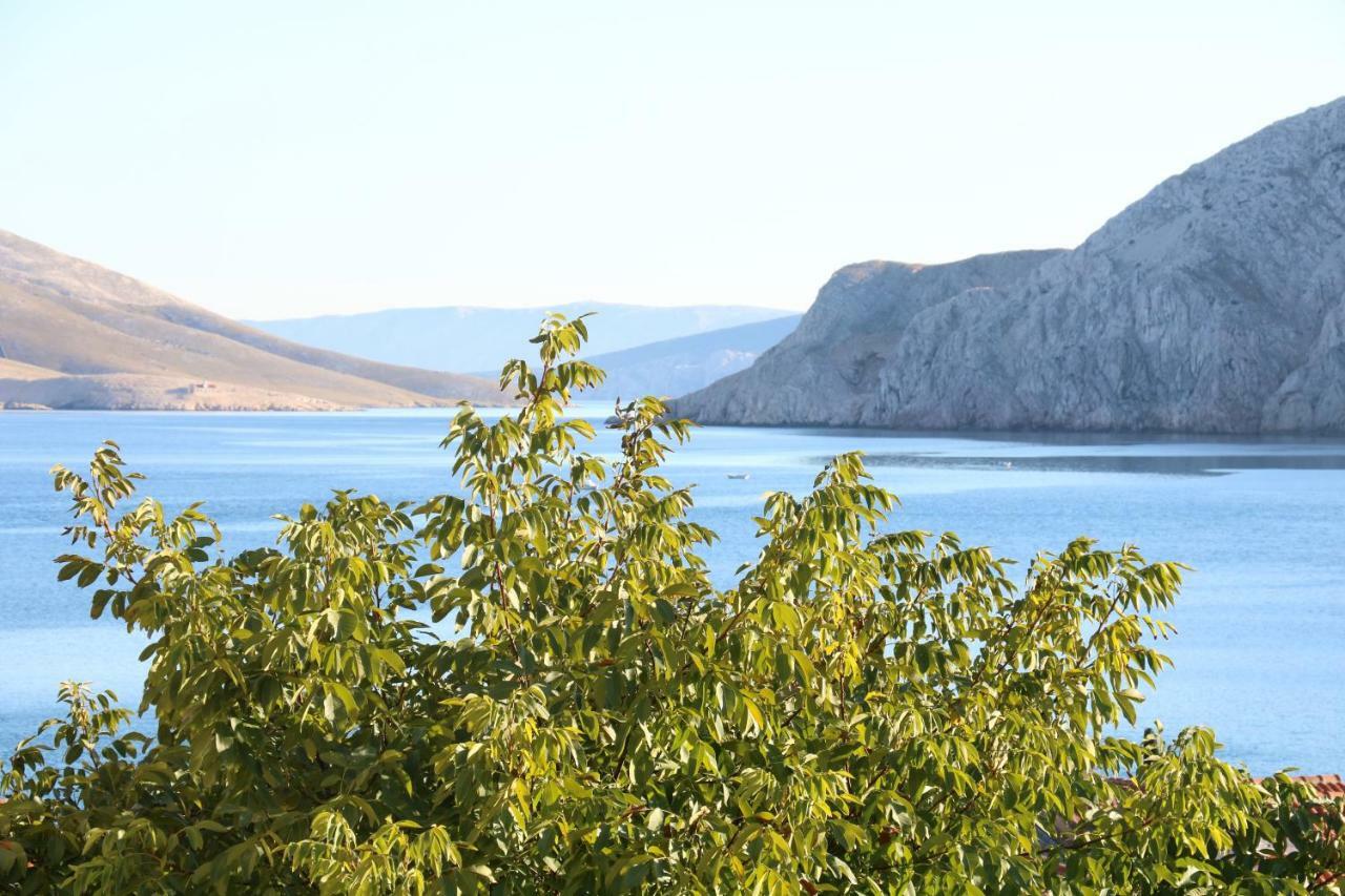 Studio Neven With Sea View Baška Kültér fotó